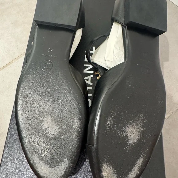 Chanel 2025 Pre-Spring Black Mary Jane Flats Pearl Gold Accents Size 39 w box - Picture 8 of 12